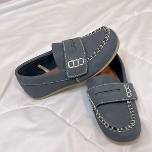 🩶Cat &Jack Boys sz 11 ‘Abbott’ Charcoal gray boat style shoes/Velcro closure